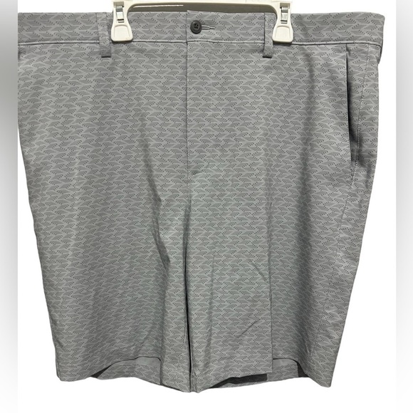 Mens PGA TOUR golf shorts size 38 stretchy waist like new! - Picture 1 of 7